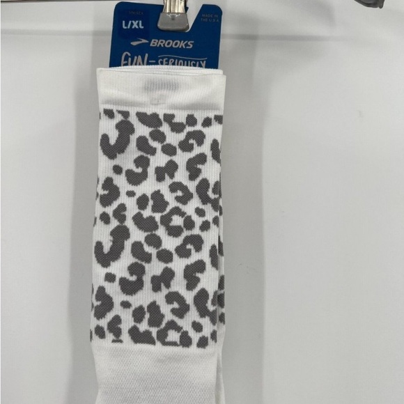 NWT Brooks Tempo knit crew unisex Sock - Picture 2 of 6